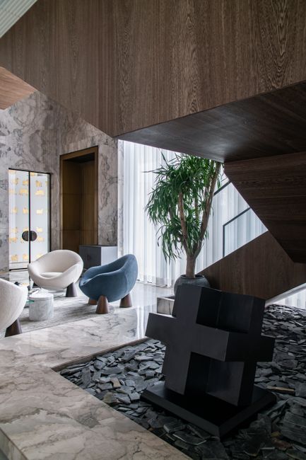 Tendințe în design interior pentru locuințe premium