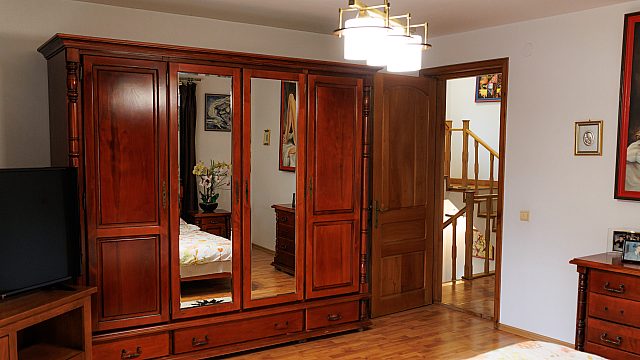 Casă individuală spațioasă - Bascov - Teren 937 mp
