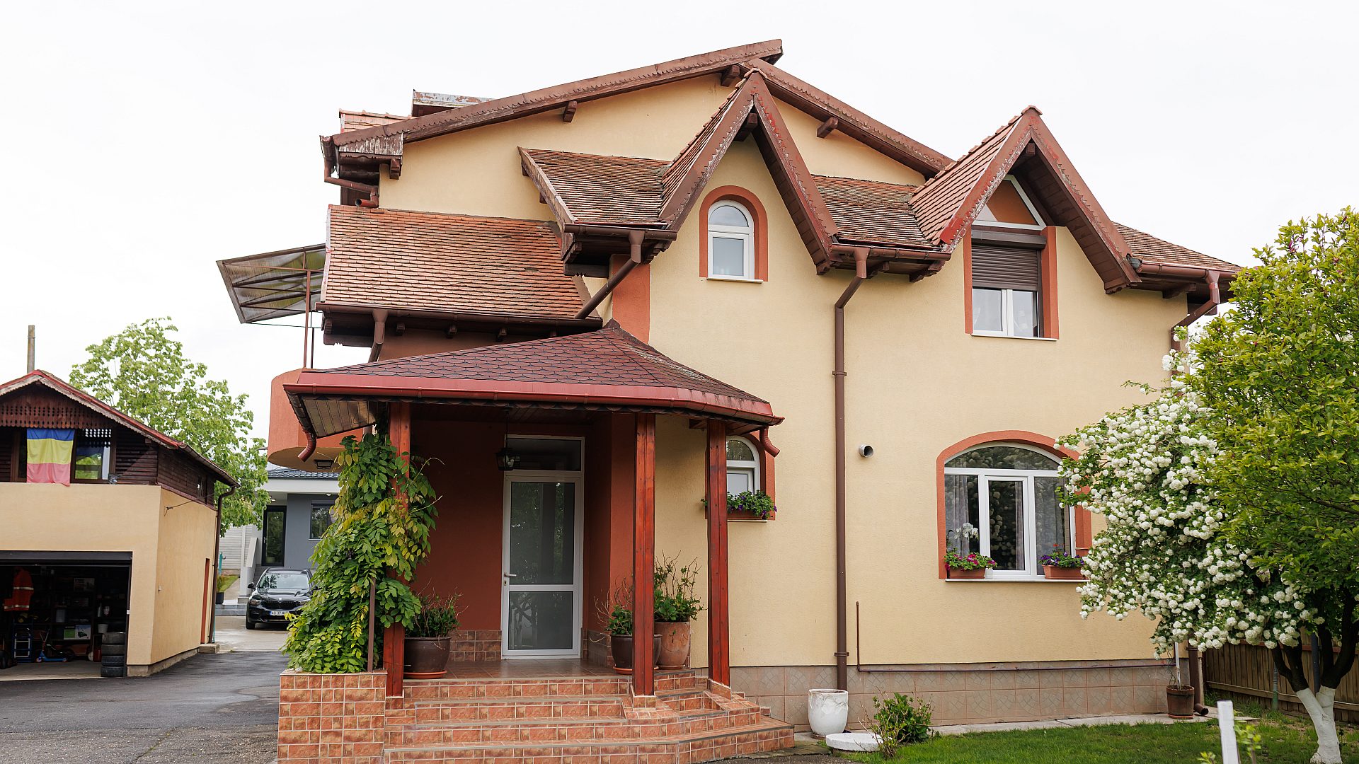Casă individuală spațioasă - Bascov - Teren 937 mp
