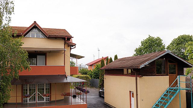 Casă individuală spațioasă - Bascov - Teren 937 mp